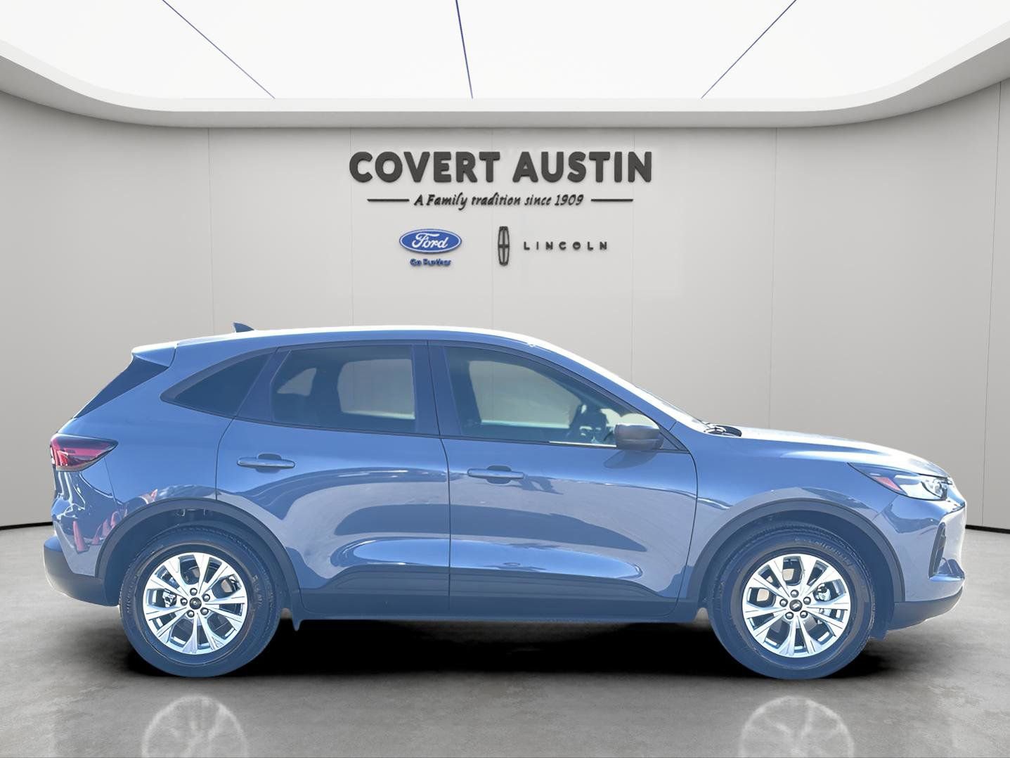 Certified 2025 Ford Escape Active w/ Tech Pack #1 image 6