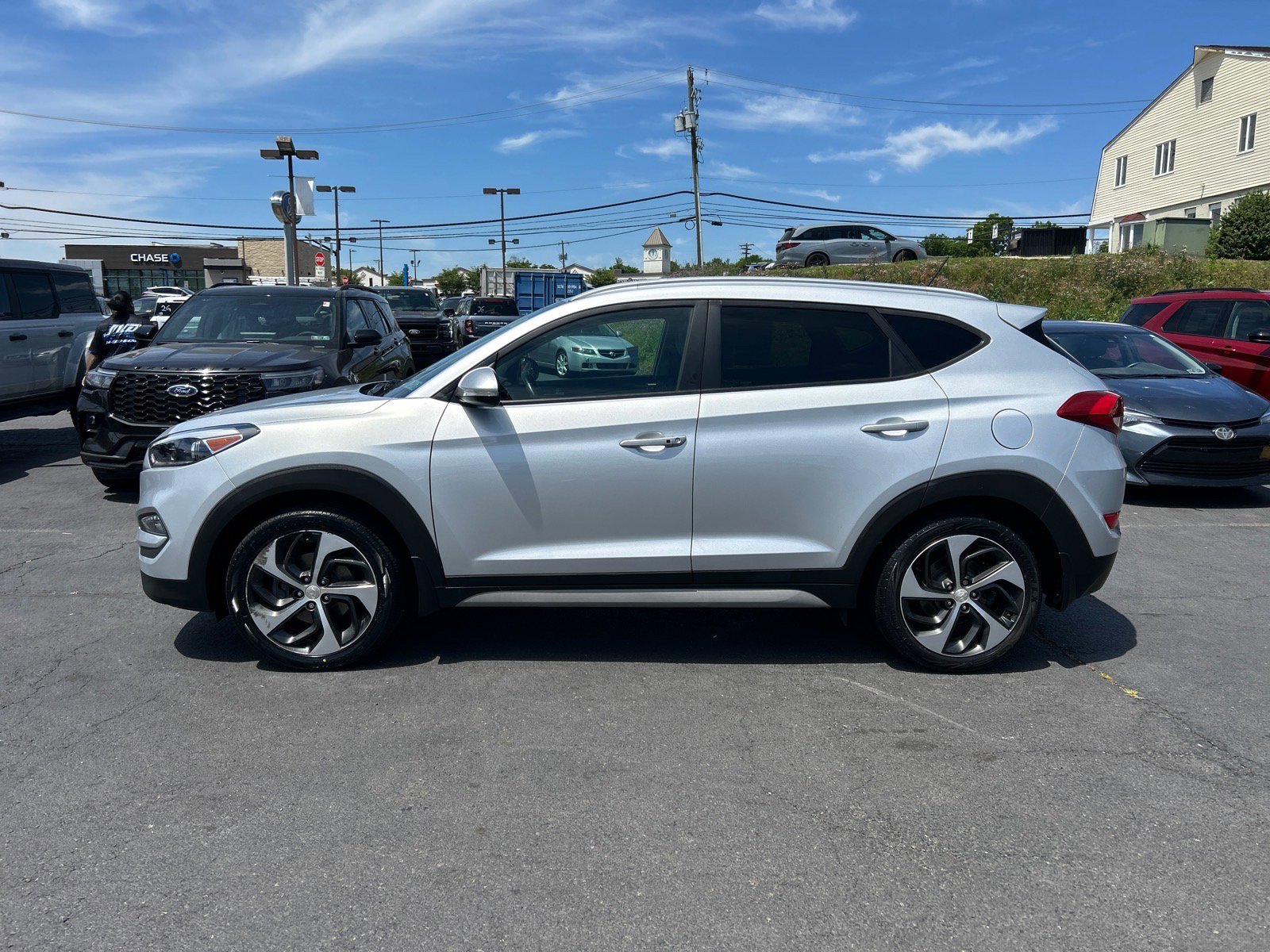 Used 2017 Hyundai Tucson Sport w/ Cargo Package AWD/4WD image 4