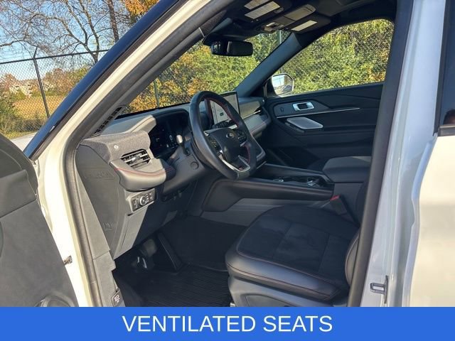 Certified 2025 Ford Explorer ST image 16
