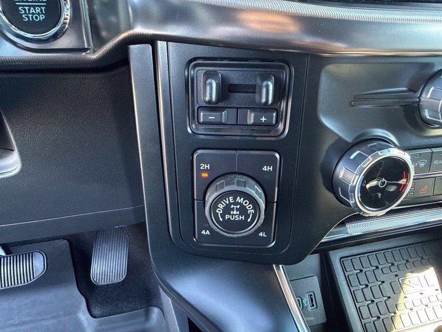 Certified 2023 Ford F150 Raptor w/ Raptor Carbon Fiber Package AWD/4WD image 27