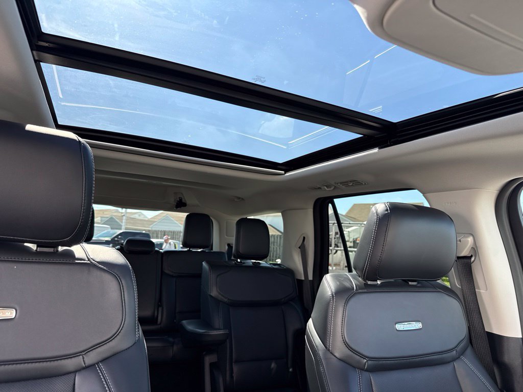 Certified 2025 Ford Expedition Platinum AWD/4WD image 50