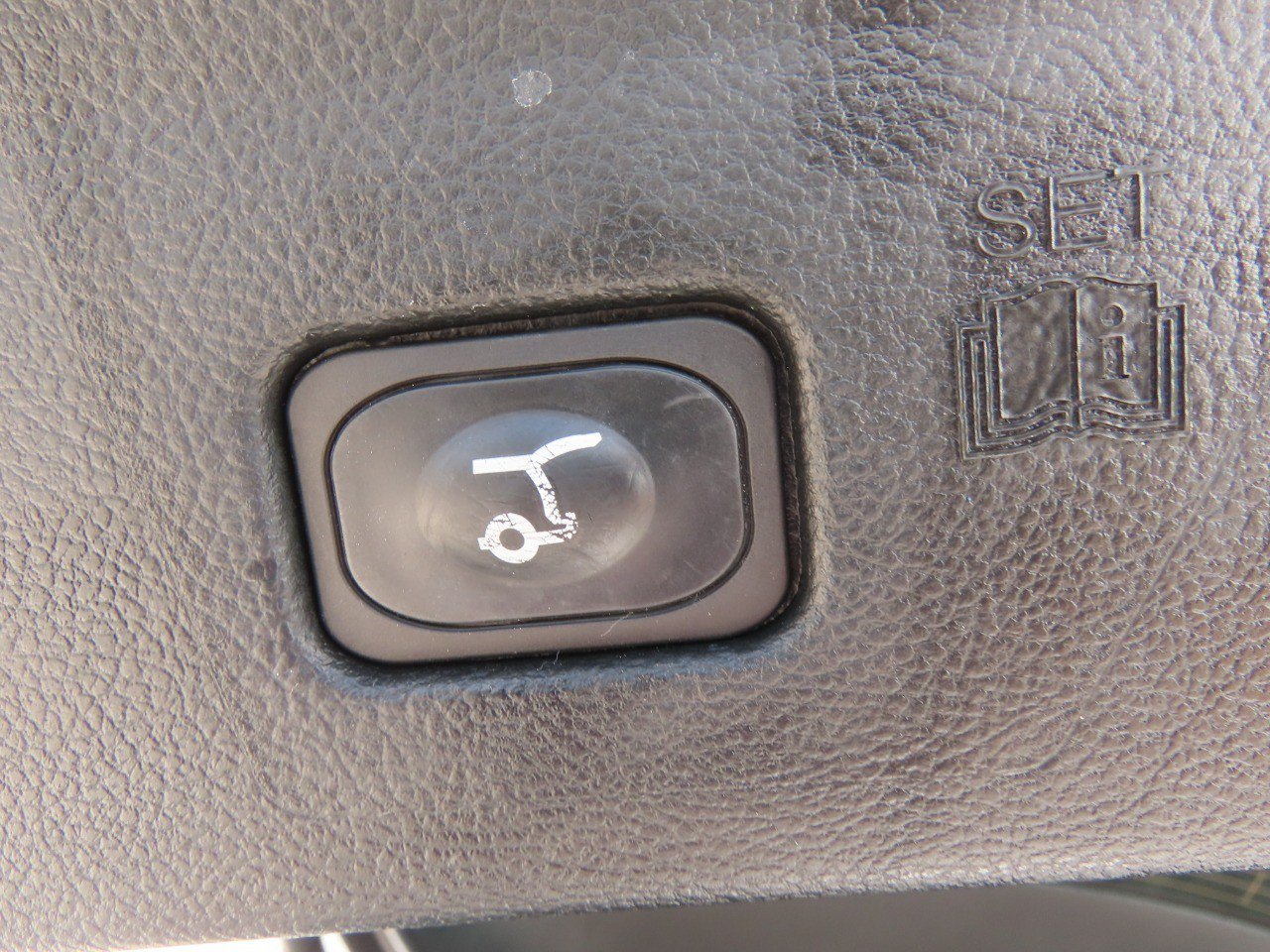 Certified 2023 Ford Edge ST-Line AWD/4WD image 13