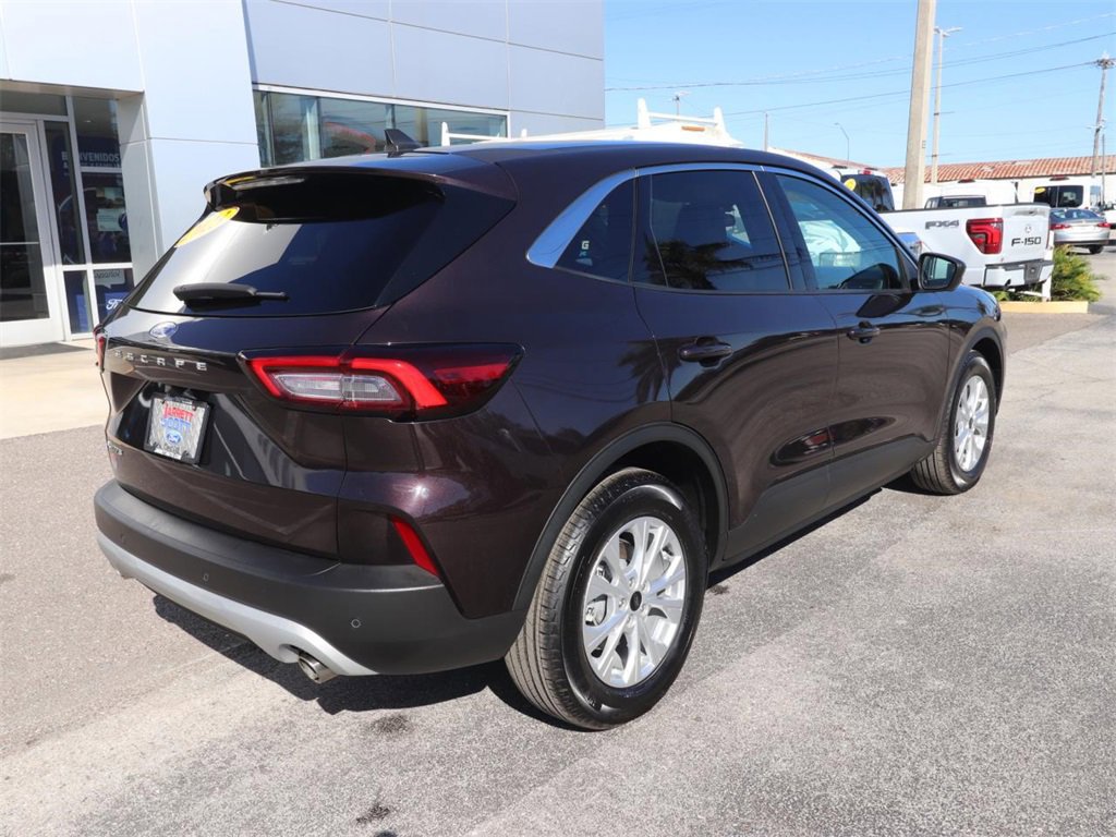 Certified 2023 Ford Escape Active w/ Tech Pack #2 image 5