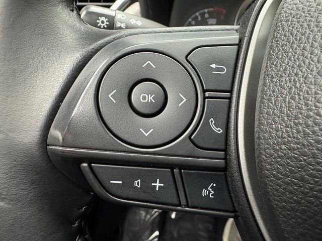 Used 2022 Toyota Corolla Cross LE image 15