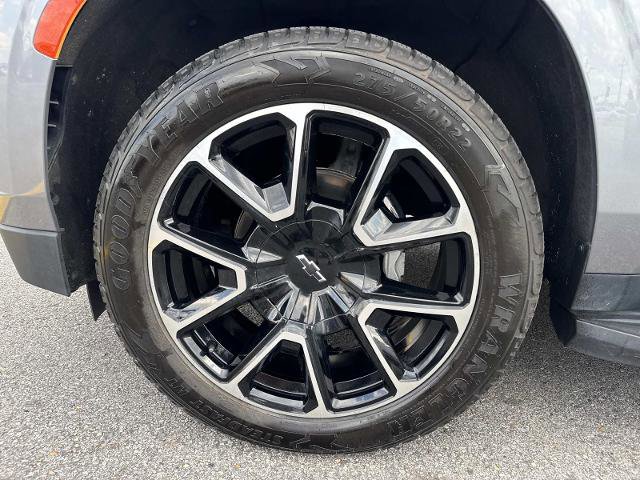 Used 2022 Chevrolet Tahoe RST w/ Luxury Package RWD image 9