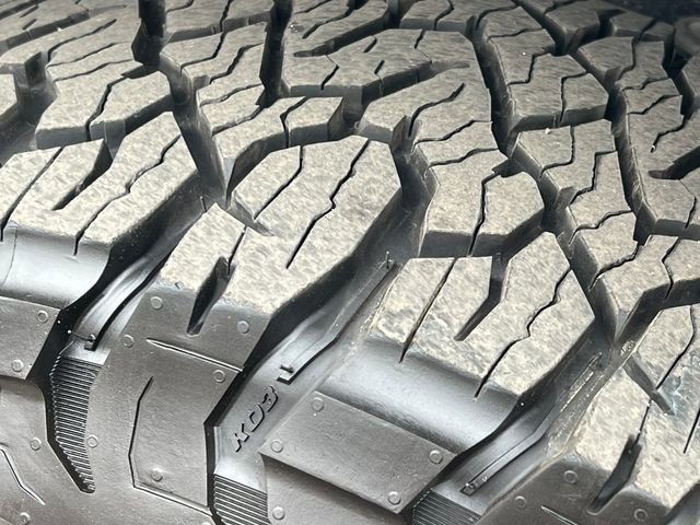 Certified 2022 Ford F150 Raptor w/ Equipment Group 801A High image 14