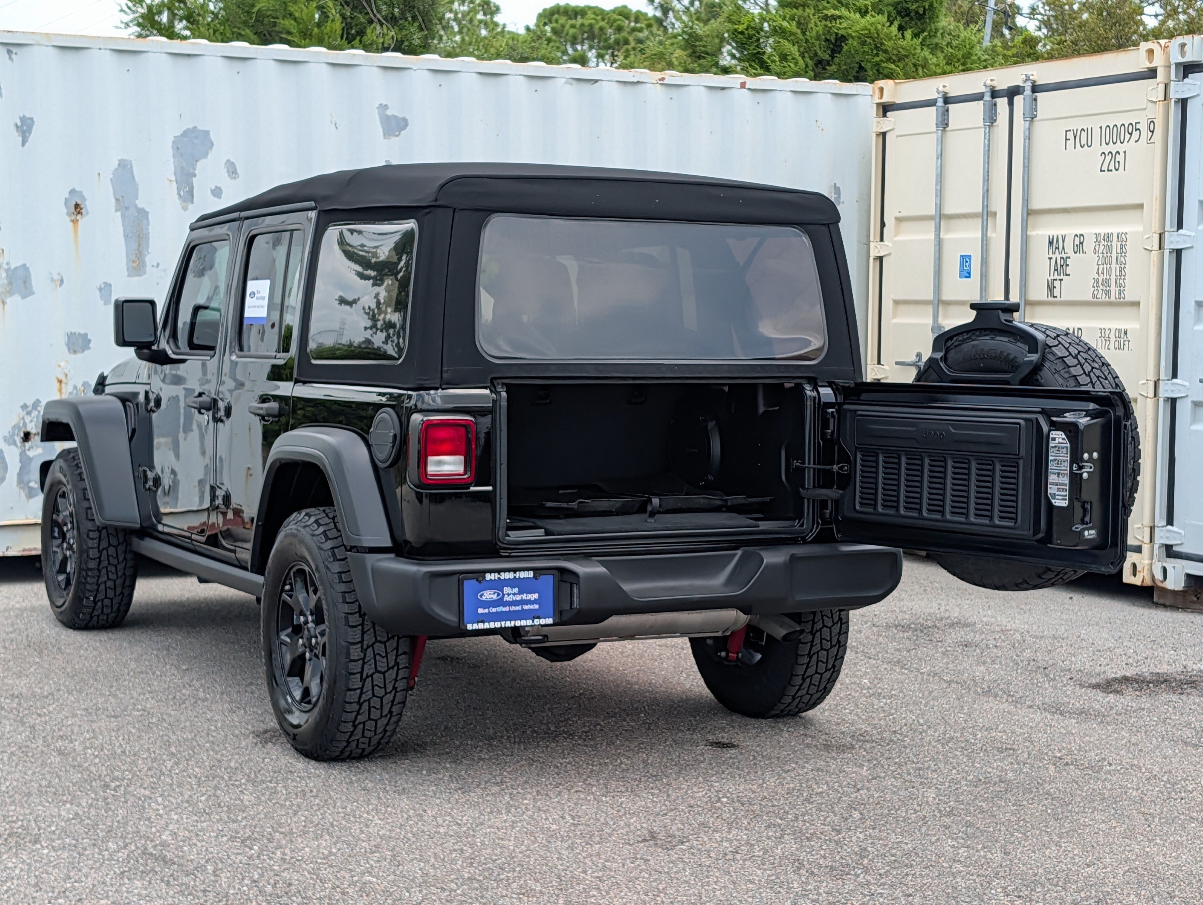 Used 2023 Jeep Wrangler Unlimited Sport AWD/4WD image 14