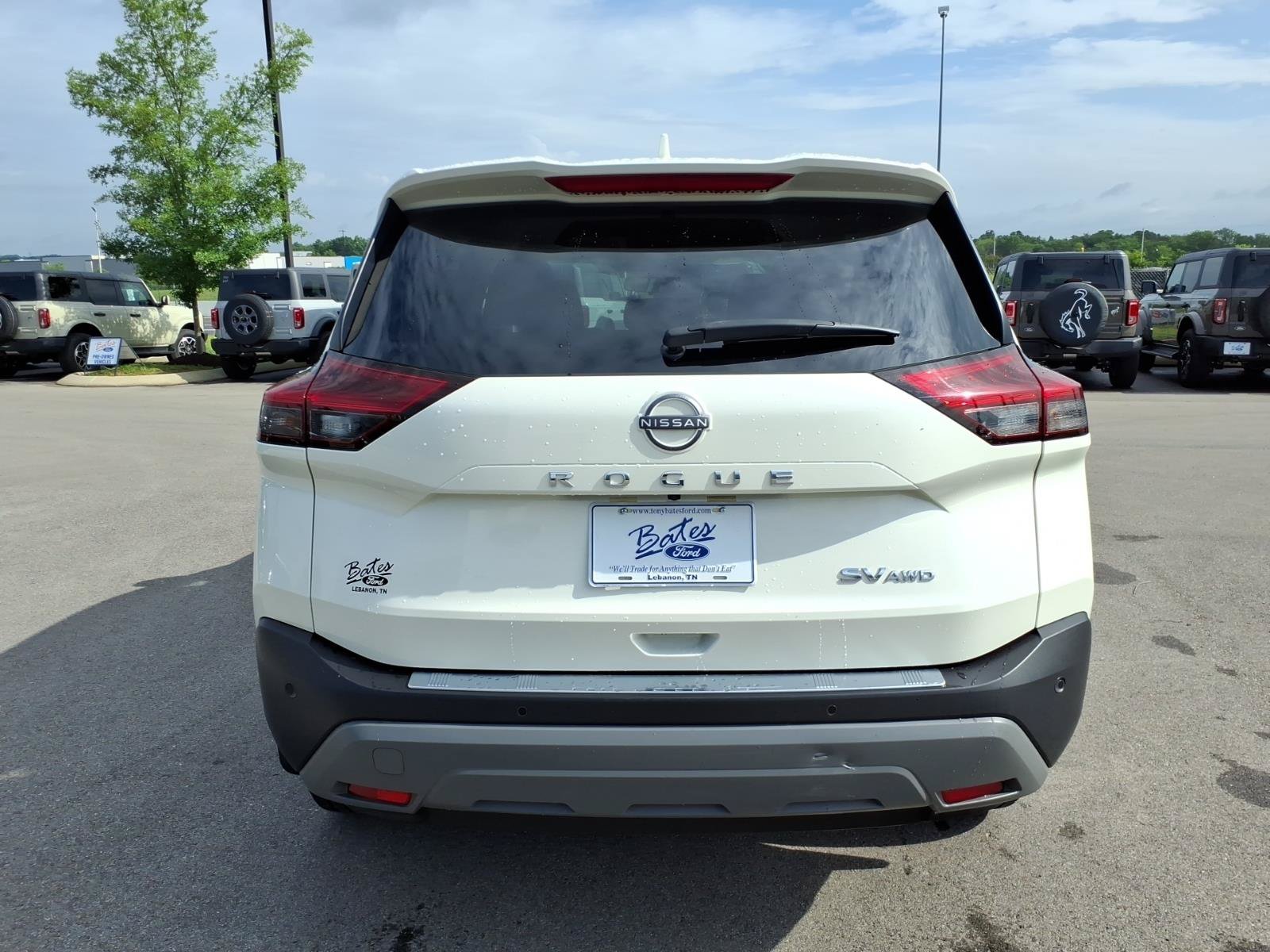 Used 2023 Nissan Rogue SV AWD/4WD image 4
