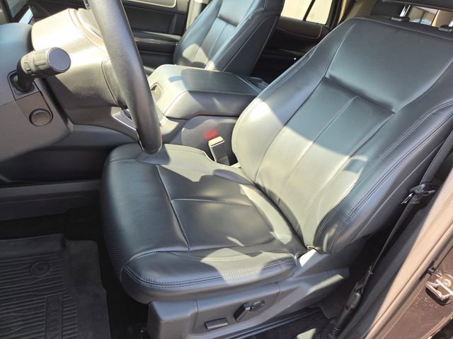 Certified 2022 Ford Expedition XLT image 34