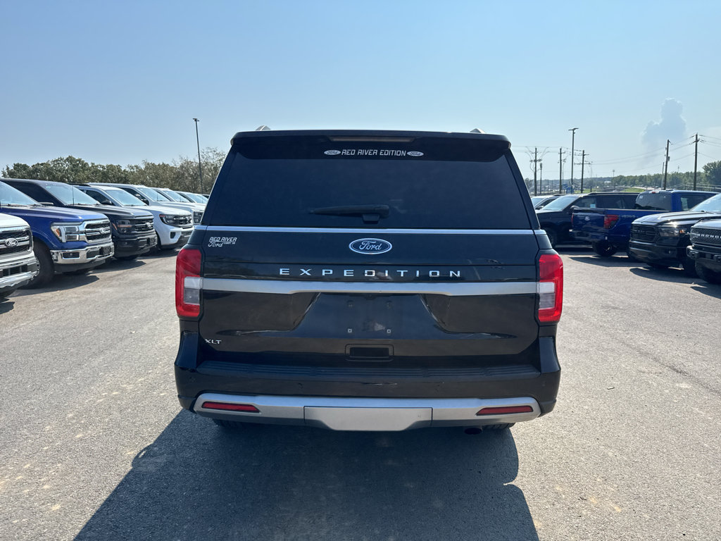 Certified 2023 Ford Expedition XLT RWD image 6