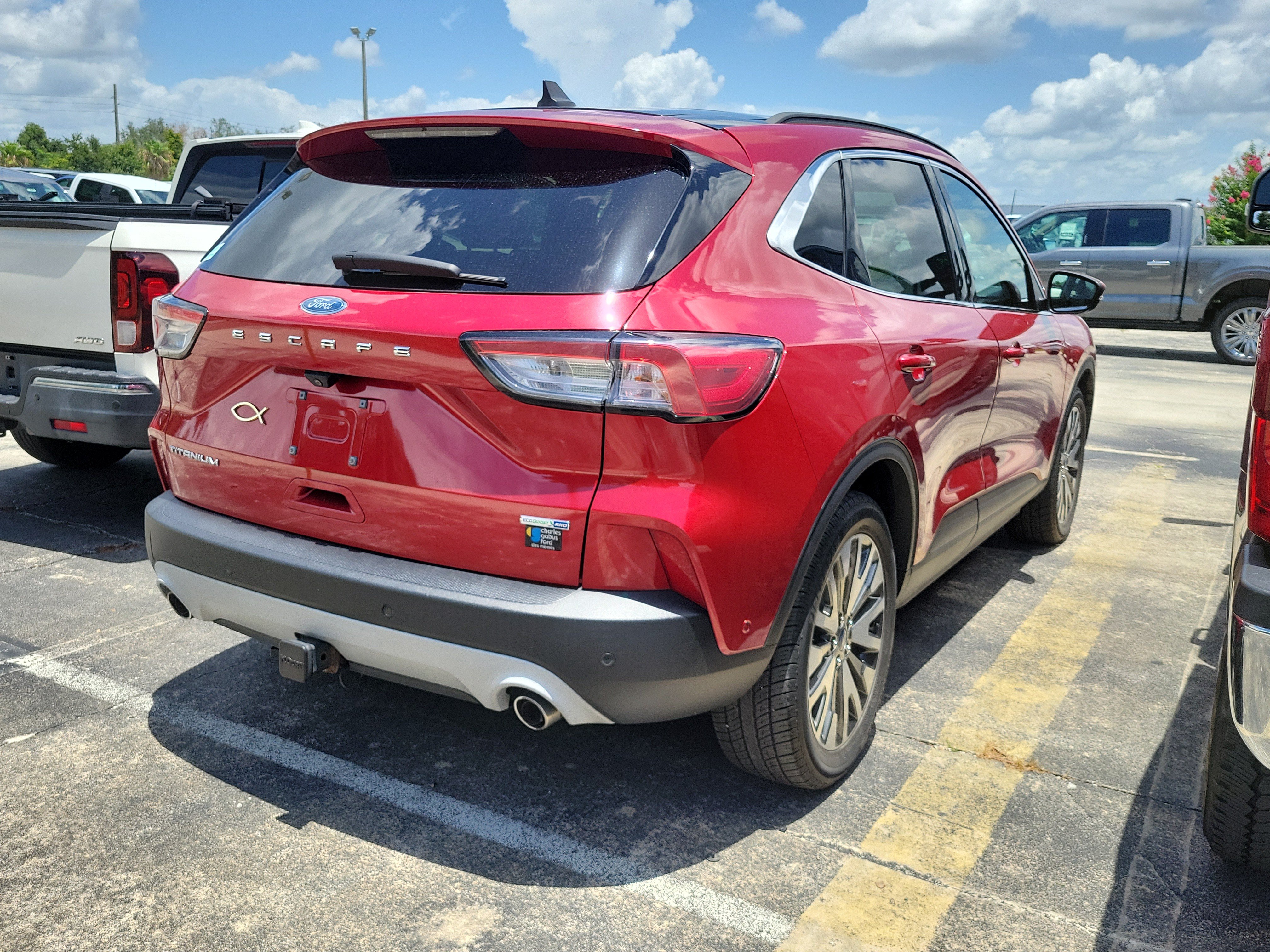 Certified 2020 Ford Escape Titanium AWD/4WD image 5