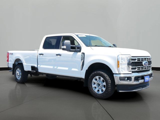 Certified 2023 Ford F350 XLT w/ FX4 Off-Road Package AWD/4WD image 4