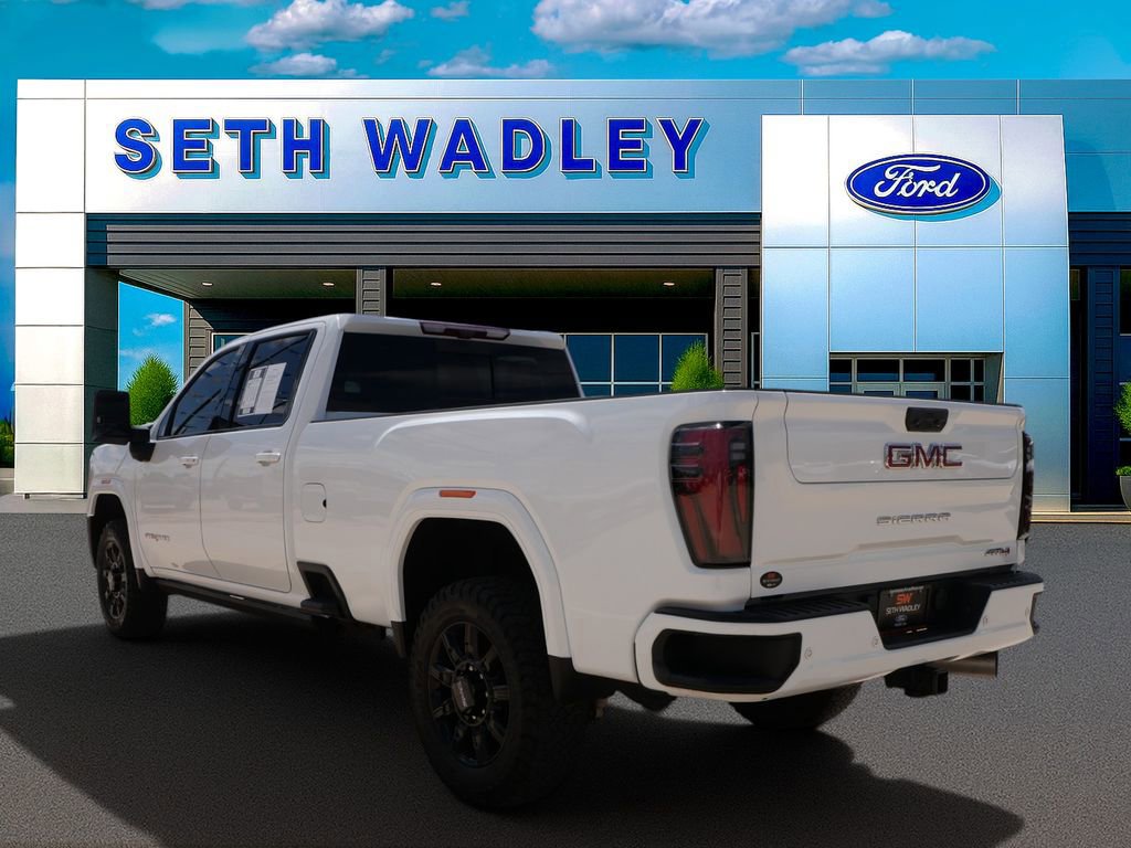 Used 2024 GMC Sierra 2500 AT4 w/ AT4 Premium Plus Package AWD/4WD image 3