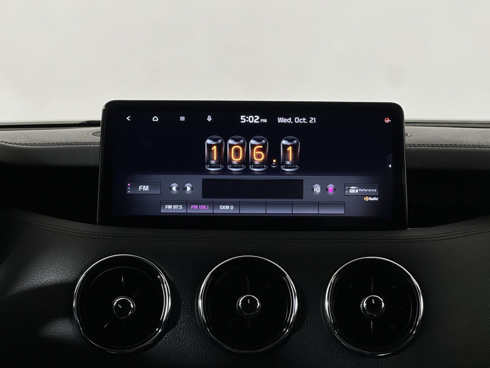 Used 2023 Kia Stinger GT-Line w/ Sun & Sound Package AWD/4WD image 18