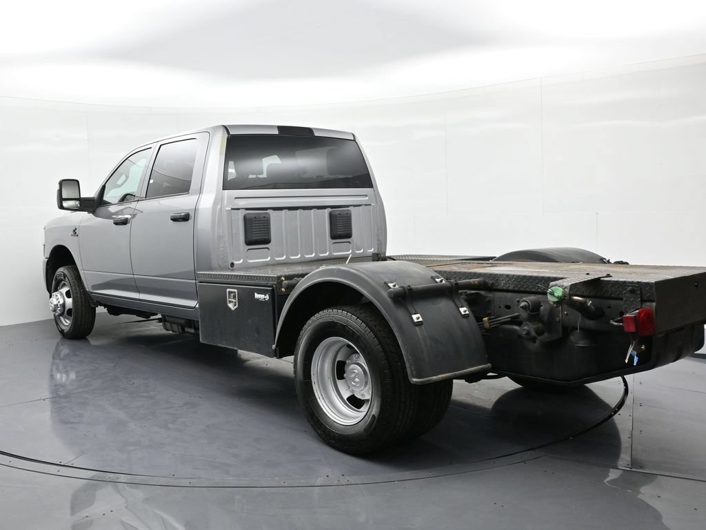 Used 2024 RAM 3500 Tradesman w/ Cold Weather Group RWD image 8