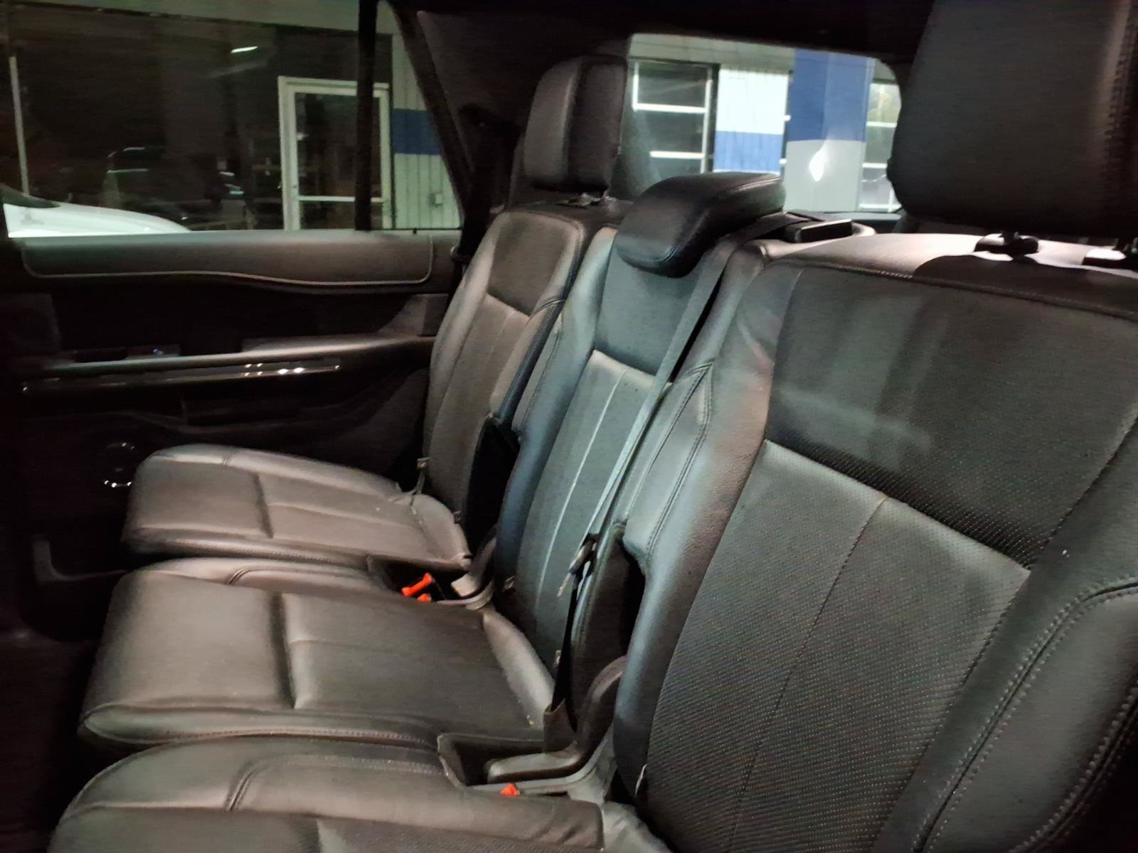 Certified 2018 Ford Expedition XLT w/ Equipment Group 202A AWD/4WD image 14