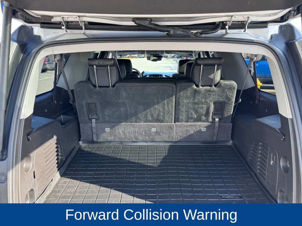 Used 2017 Chevrolet Suburban LT image 7
