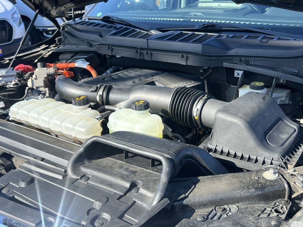 Certified 2022 Ford F150 XLT w/ Equipment Group 302A High image 21