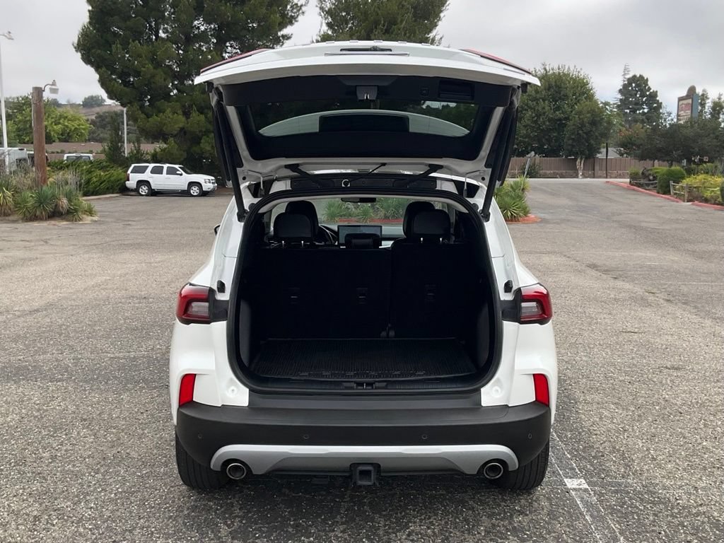 Certified 2024 Ford Escape SE w/ PHEV Premium Package FWD image 14