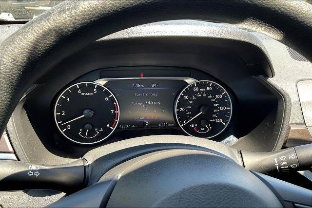 Used 2025 Nissan Altima 2.5 SV FWD image 13