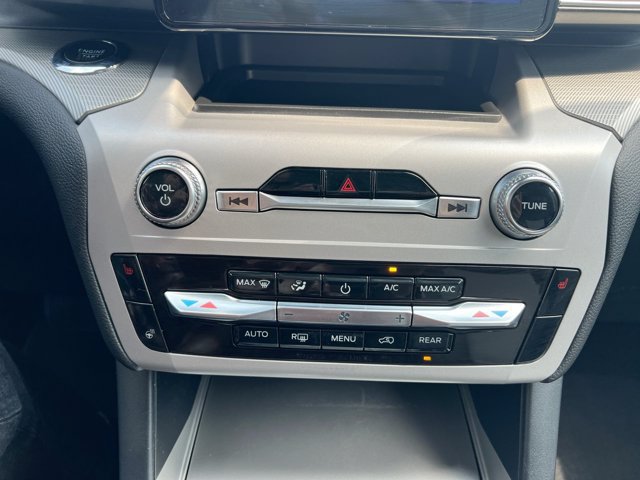 Certified 2024 Ford Explorer XLT w/ Equipment Group 202A AWD/4WD image 19