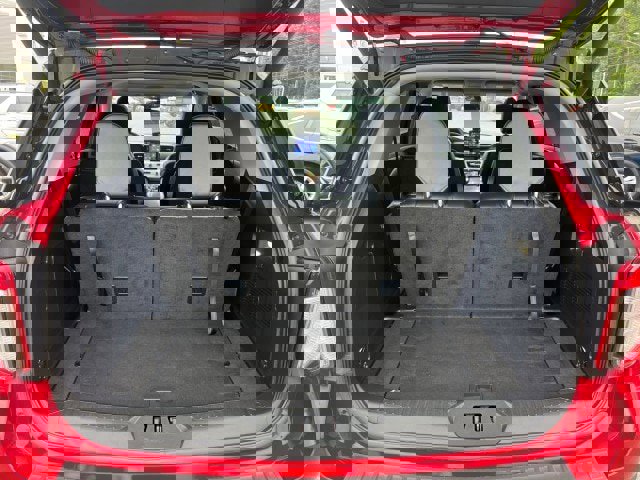 Certified 2022 Ford Explorer XLT w/ Equipment Group 202A image 27