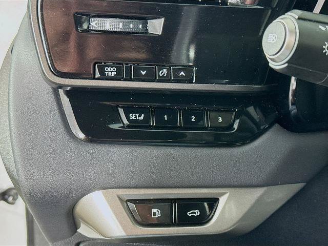 Used 2023 Lexus RX 350 Premium w/ Accessory Package AWD/4WD image 10
