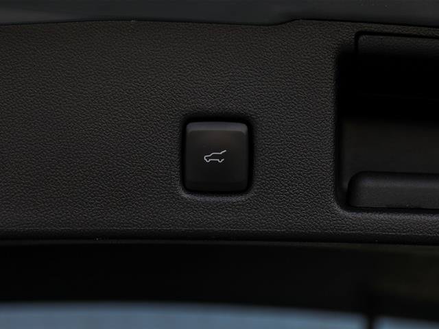 Certified 2024 Ford Escape ST-Line w/ Tech Pack #1 AWD/4WD image 15