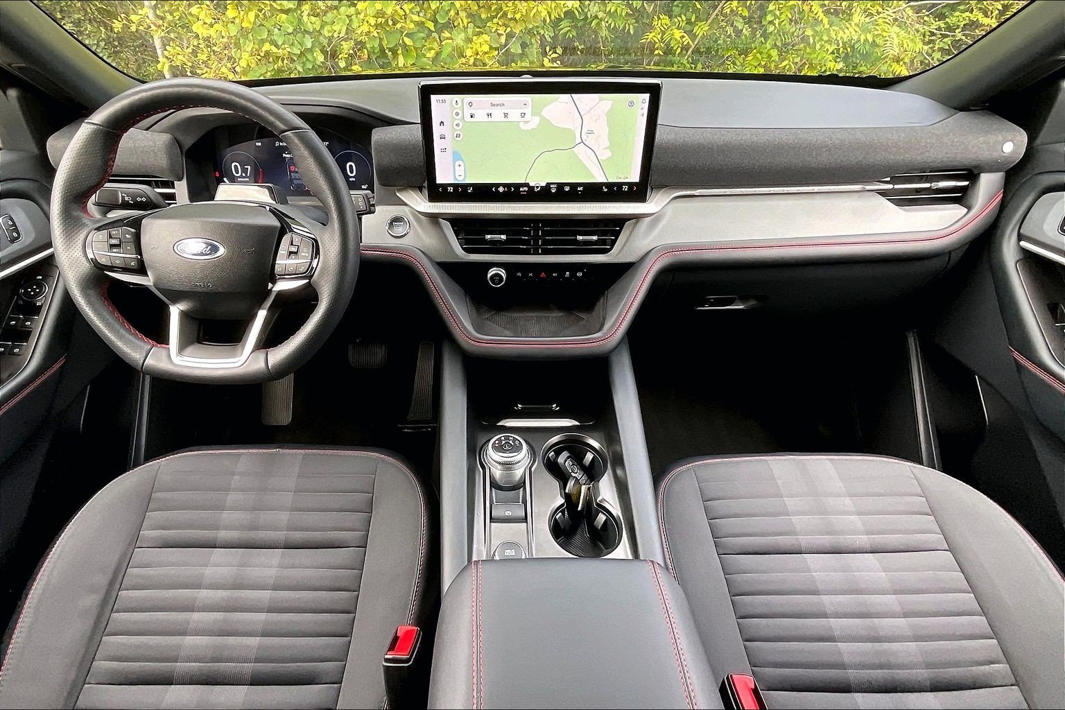 Certified 2025 Ford Explorer ST-Line w/ ST-Line Street Pack AWD/4WD image 15