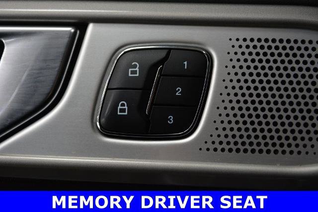 Certified 2021 Ford Explorer Platinum w/ Equipment Group 601A image 19