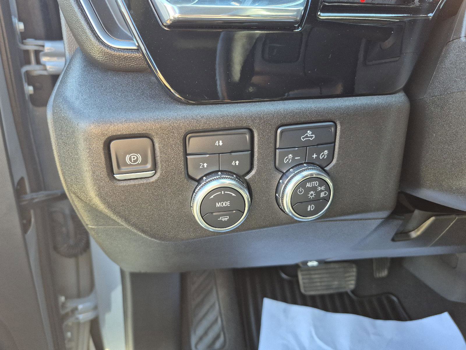 Used 2024 GMC Sierra 2500 SLE w/ SLE Value Package; image 12