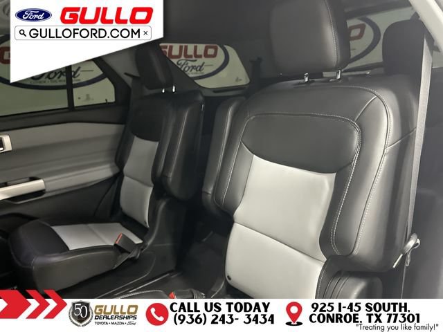 Certified 2022 Ford Explorer XLT w/ Equipment Group 202A RWD image 13