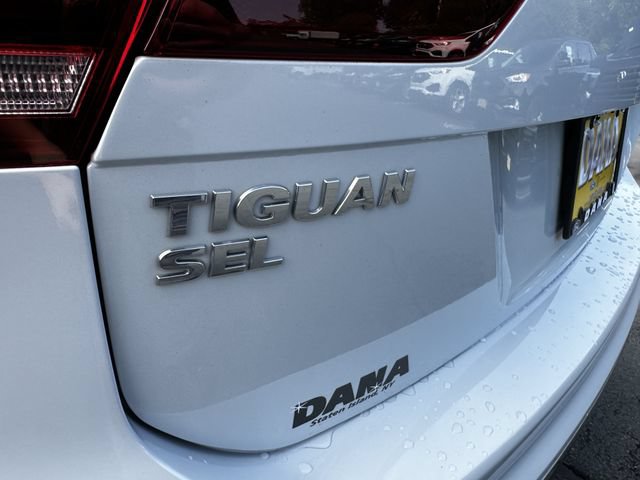 Used 2018 Volkswagen Tiguan SEL AWD/4WD image 45