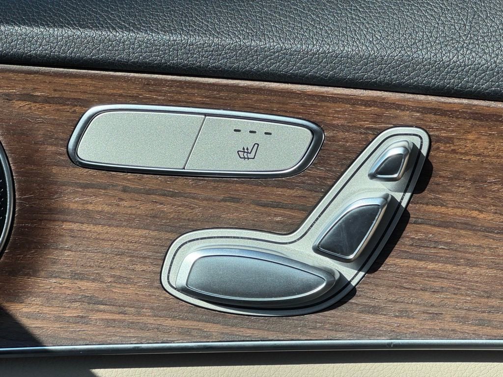 Used 2020 Mercedes-Benz C 300 4MATIC Sedan image 17