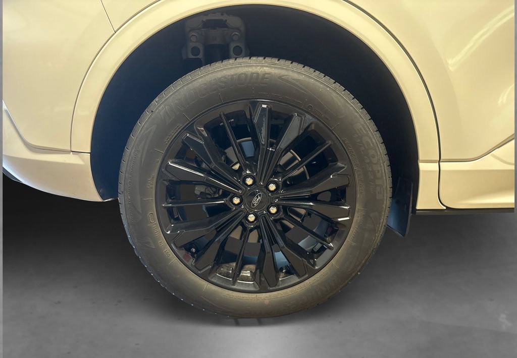 Certified 2023 Ford Escape ST-Line Elite AWD/4WD image 17