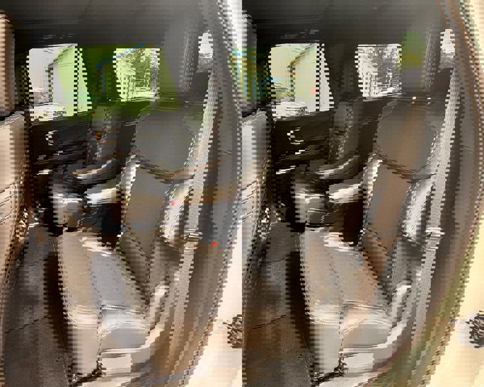 Certified 2025 Ford Expedition Platinum w/ Stealth Appearance Package image 26