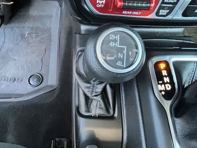 Used 2026 Jeep Wrangler Unlimited Rubicon AWD/4WD image 28