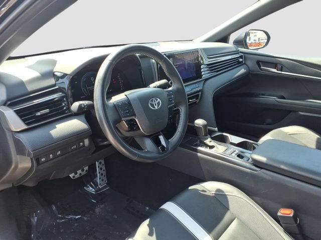 Used 2025 Toyota Camry SE FWD image 16