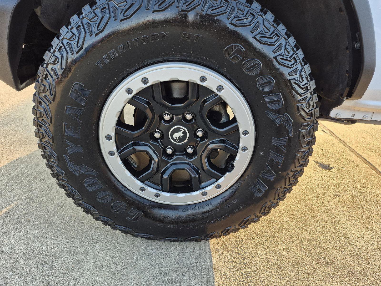 Certified 2023 Ford Bronco Outer Banks w/ Sasquatch Package image 8