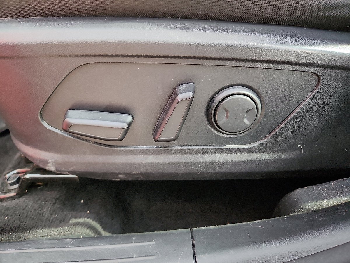 Used 2022 Hyundai Tucson SEL w/ Convenience Package FWD image 17