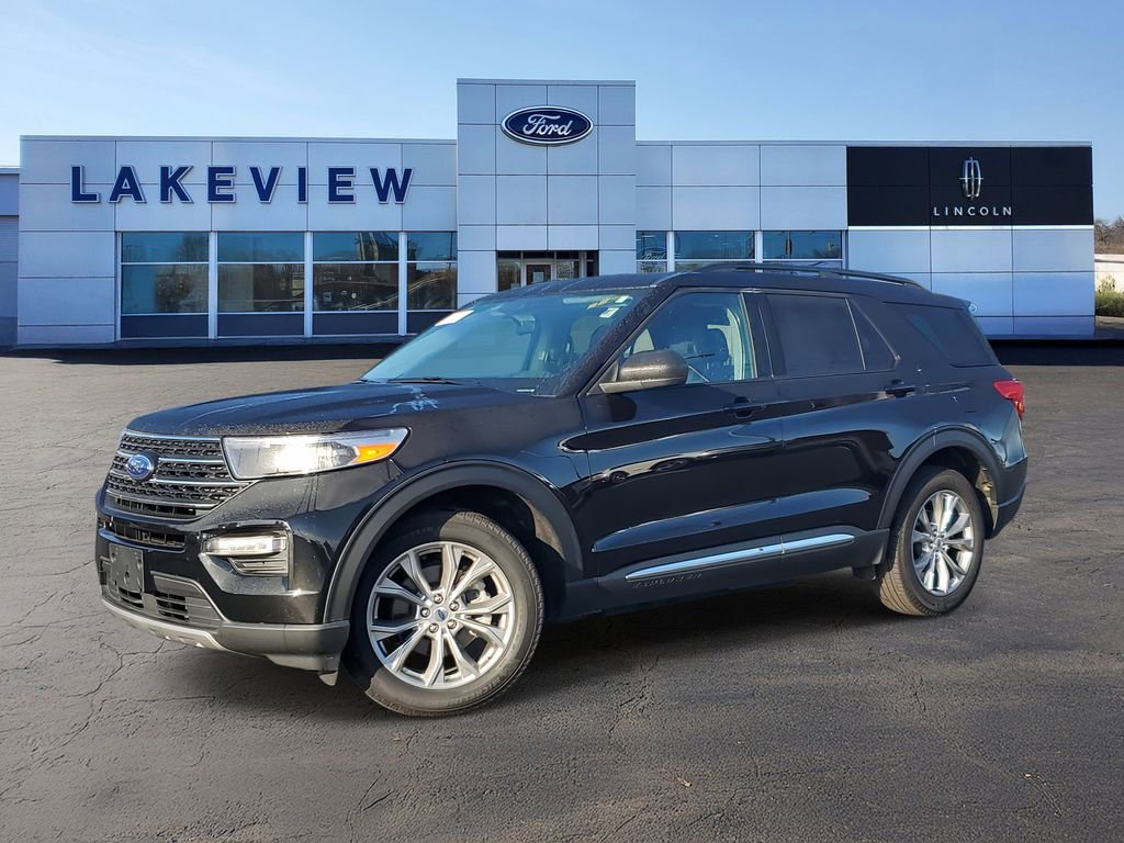 Certified 2024 Ford Explorer XLT w/ Equipment Group 202A