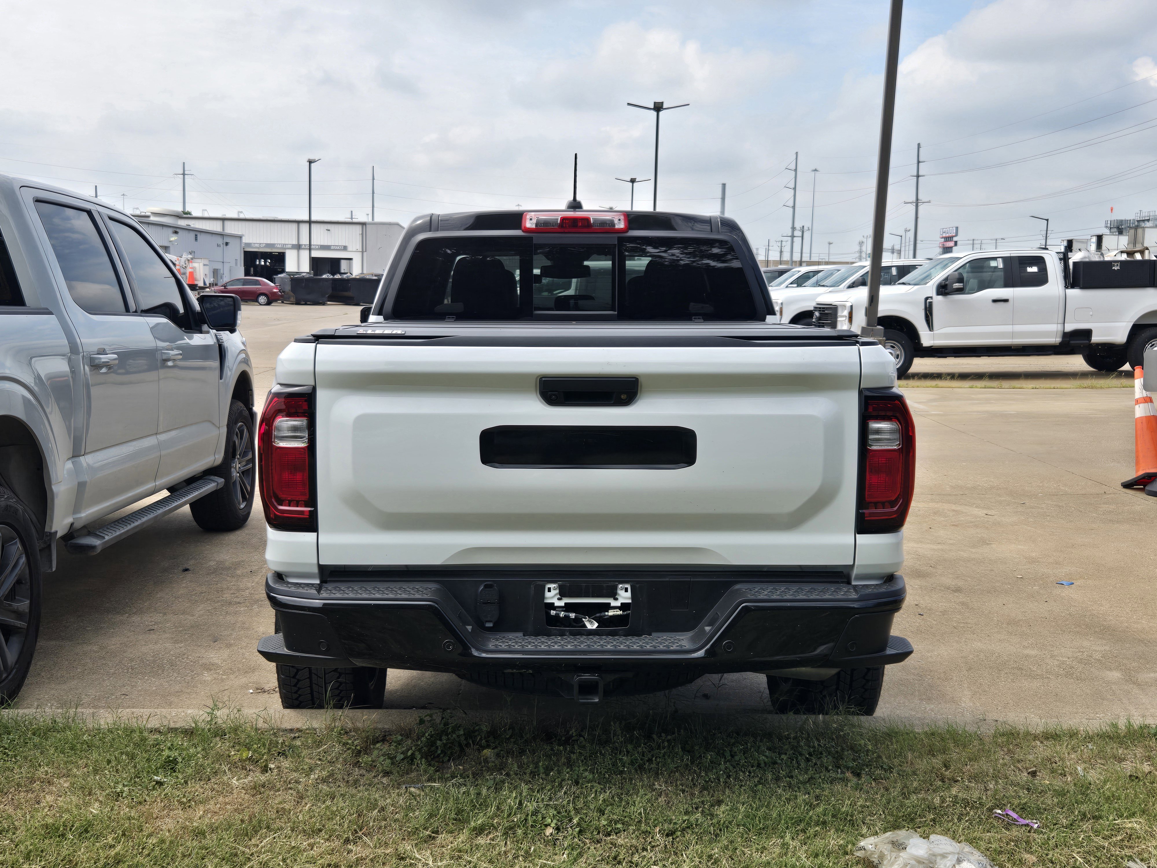Used 2026 GMC Canyon Denali AWD/4WD image 5