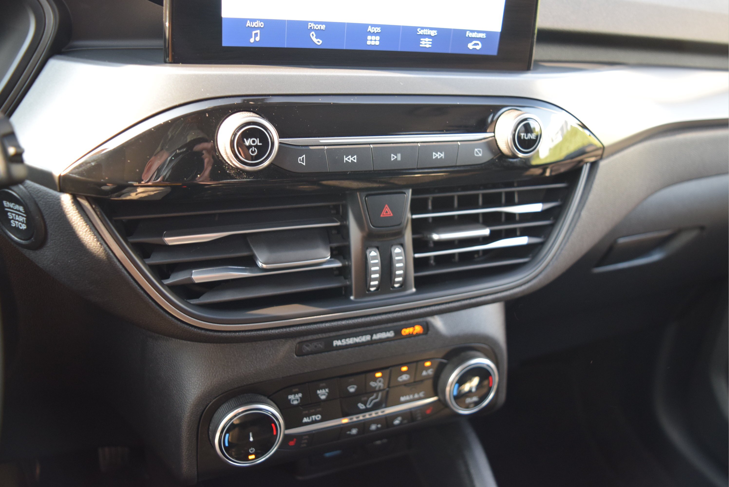 Certified 2023 Ford Escape Active AWD/4WD image 14