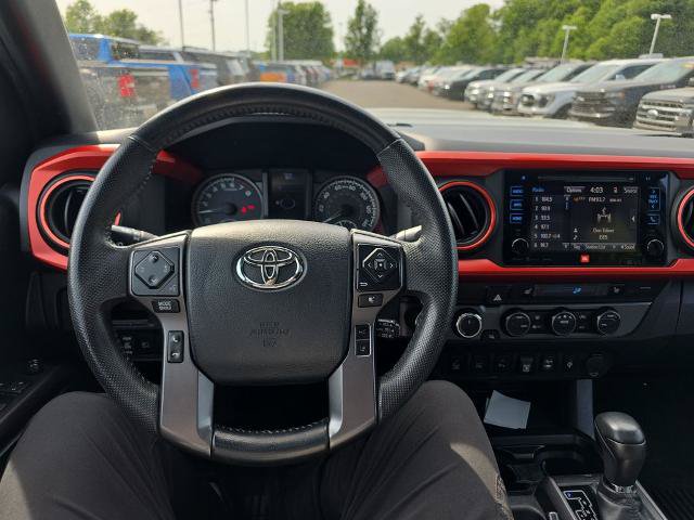 Used 2019 Toyota Tacoma TRD Sport AWD/4WD image 24