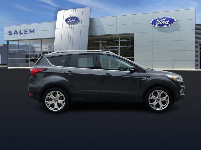 Certified 2019 Ford Escape Titanium image 2