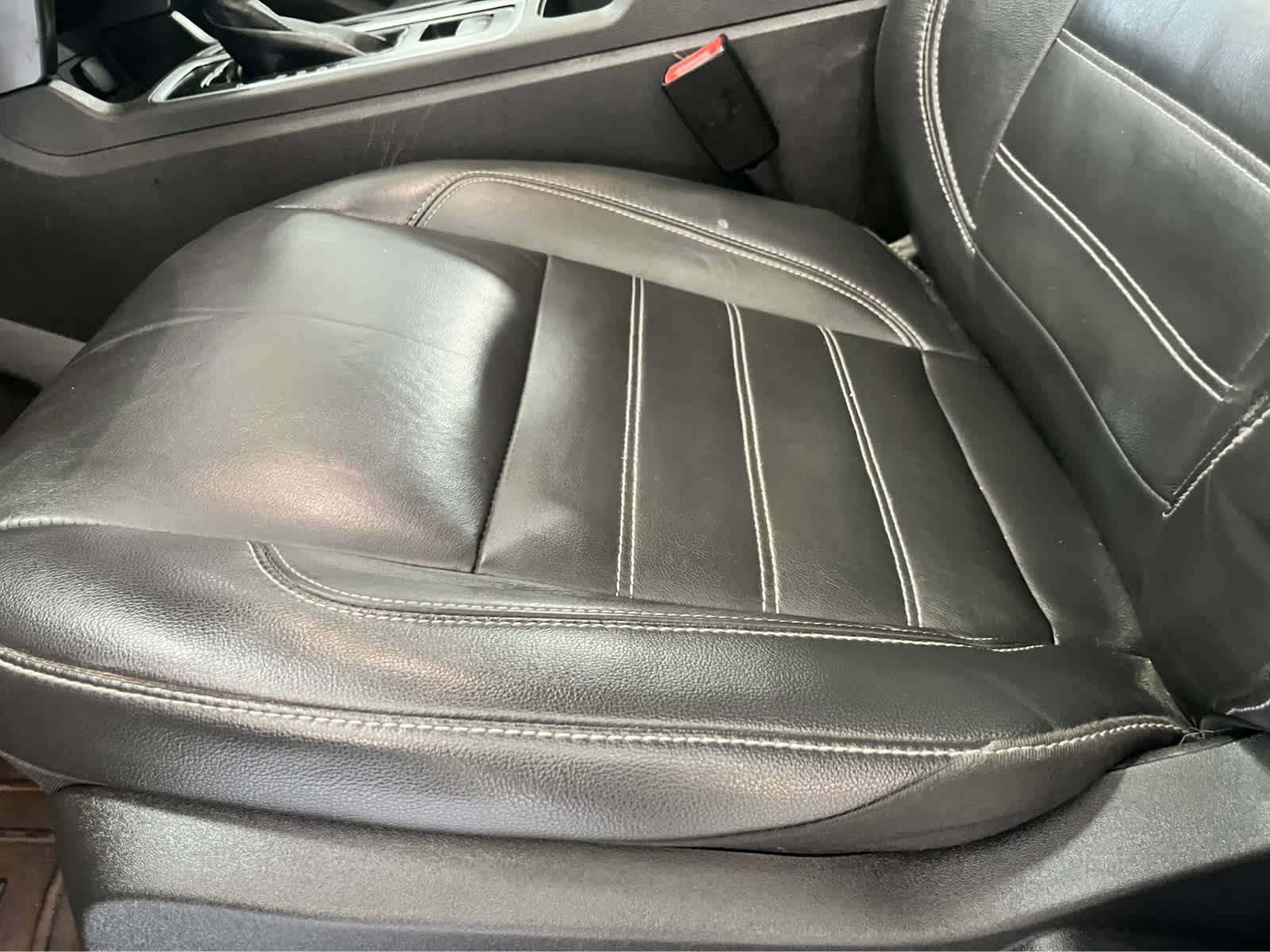 Certified 2018 Ford Escape SEL FWD image 18