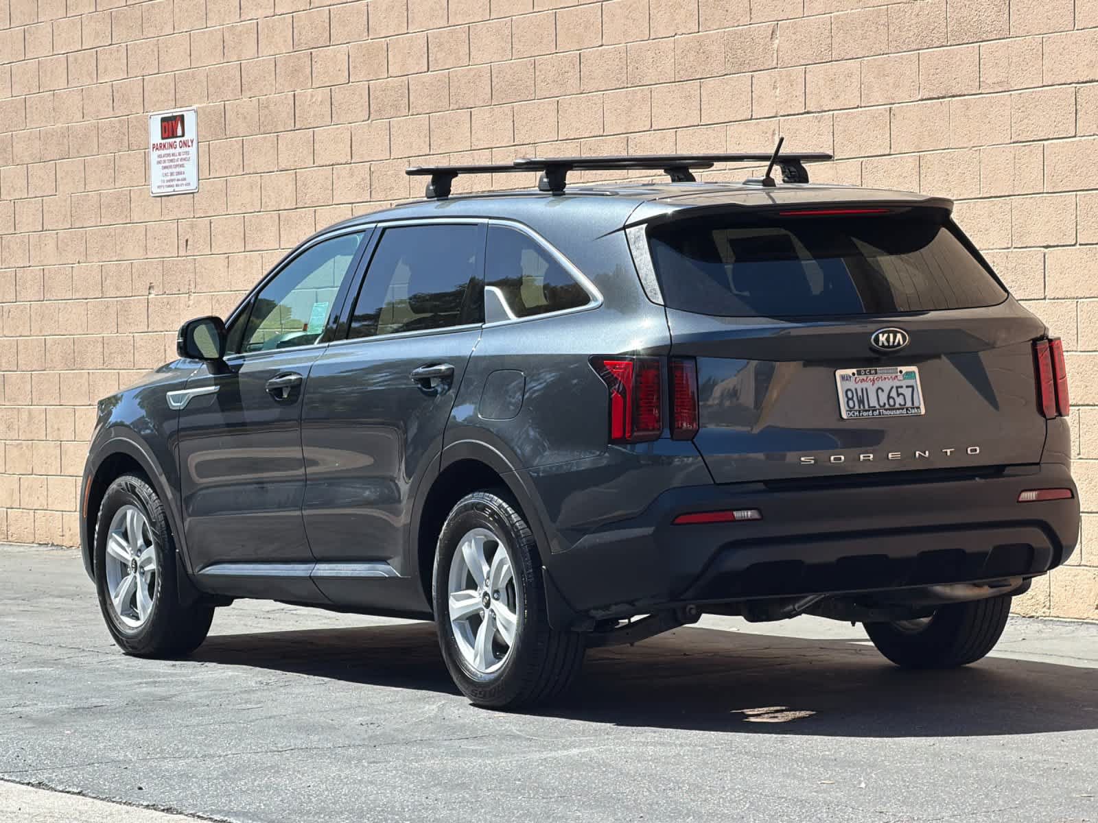 Used 2021 Kia Sorento LX FWD image 6