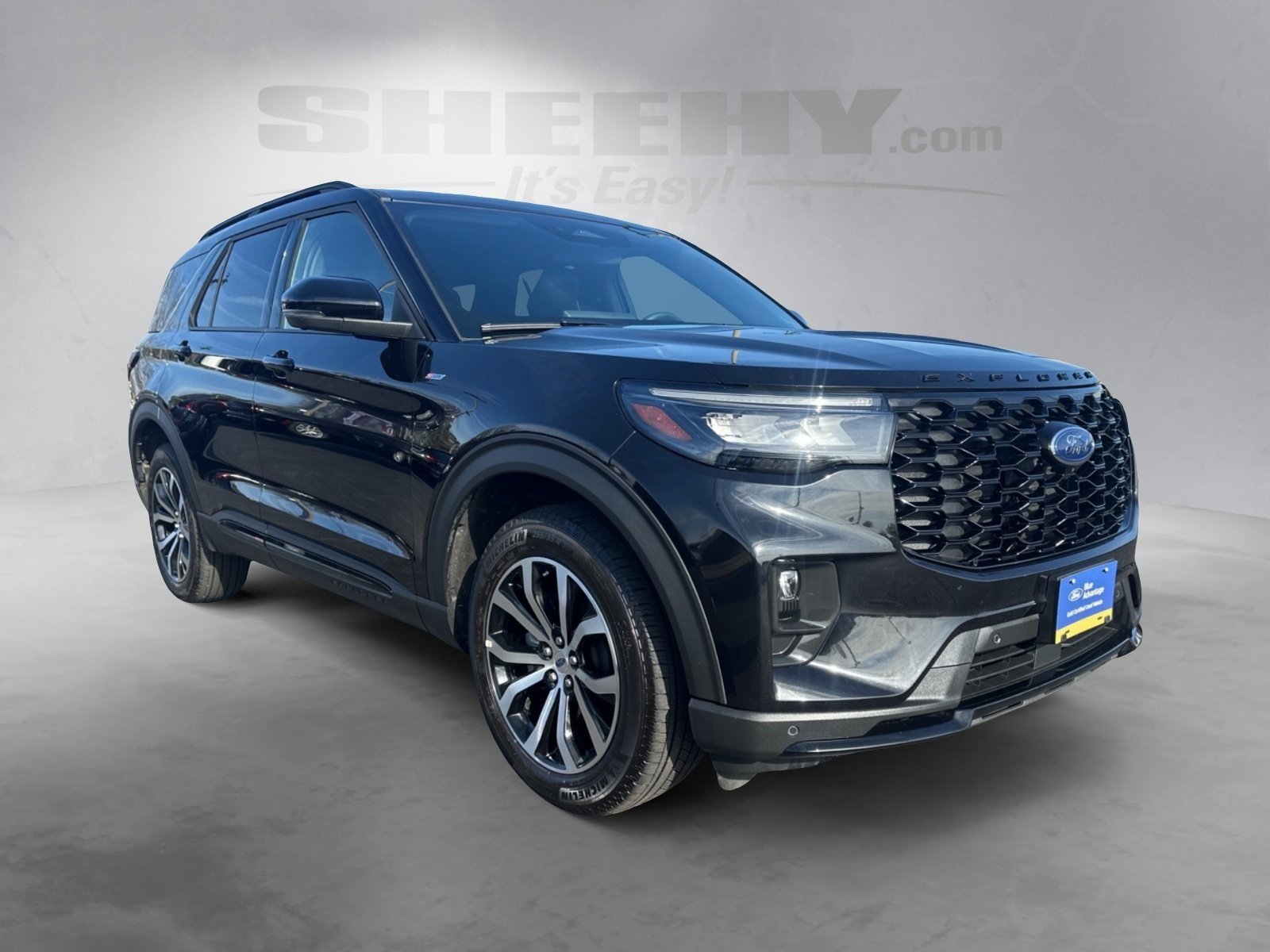 Certified 2025 Ford Explorer ST-Line image 8