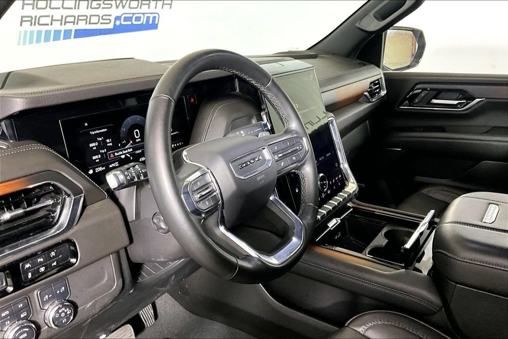Used 2025 GMC Yukon Denali AWD/4WD image 10