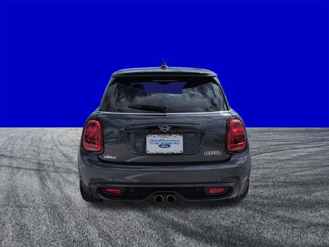 Used 2019 MINI Cooper S w/ Signature Upholstery Package image 4